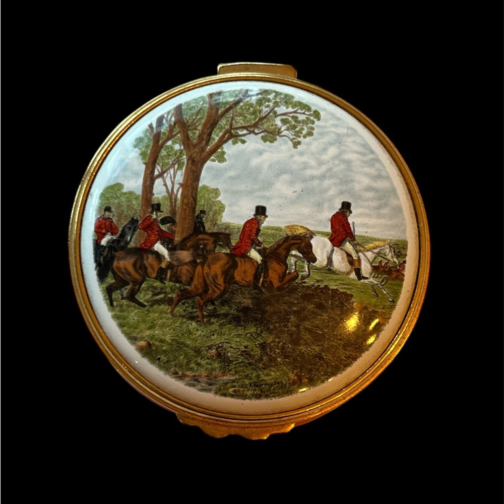 Riding to Hounds Enamel Box